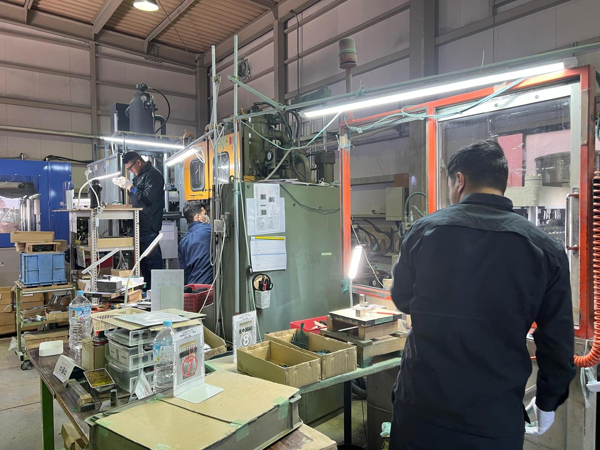 熱硬化成形機 20t